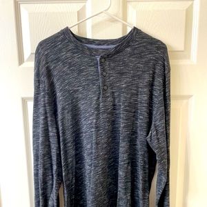 GAP Long Sleeve Henley Shirt Large